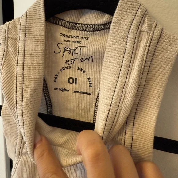 NWT Orseund Iris RACERBACK SPORT TANK OFF-WHITE - Picture 6 of 9